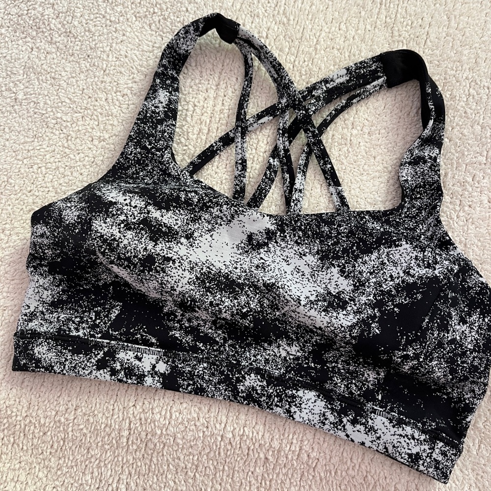 Lululemon free to be serene size 6